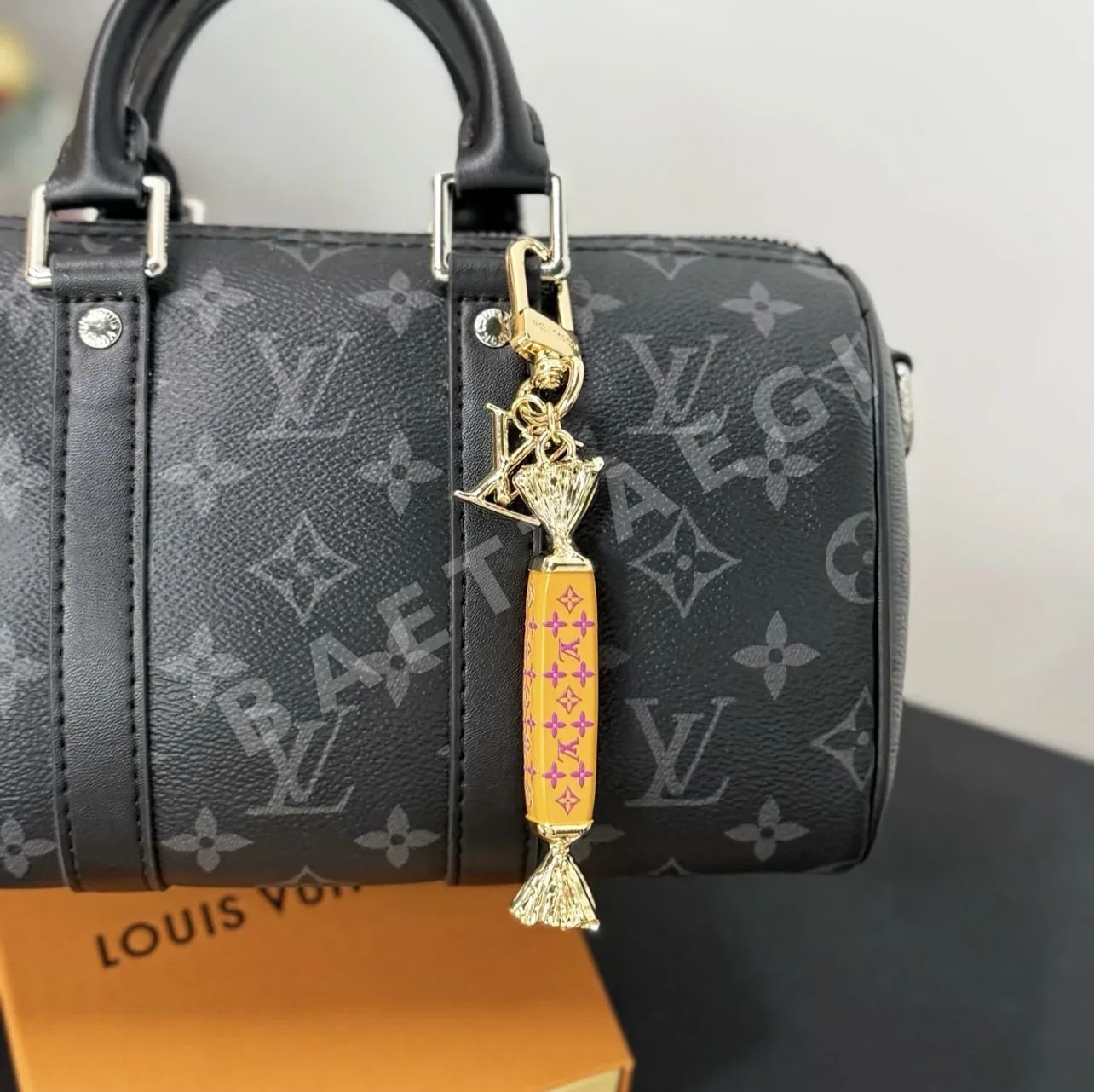 루이비통 LV 스위트 캔디 컬러 키링 상세 이미지 8