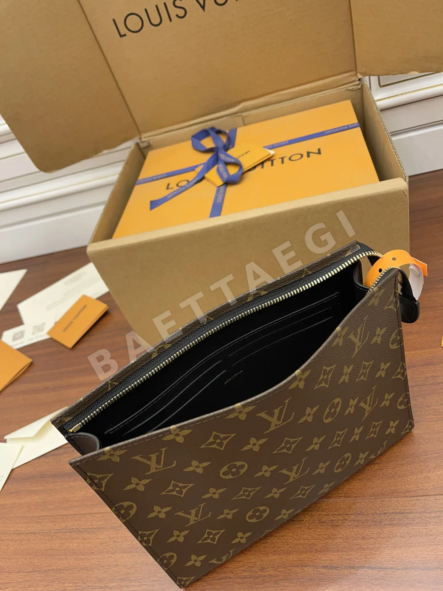 루이비통 M46037 가죽 가방 상세 이미지 7