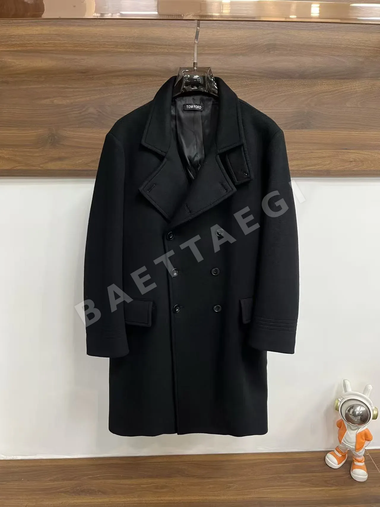 TOM FORD 더블 브레스티드 울 코트