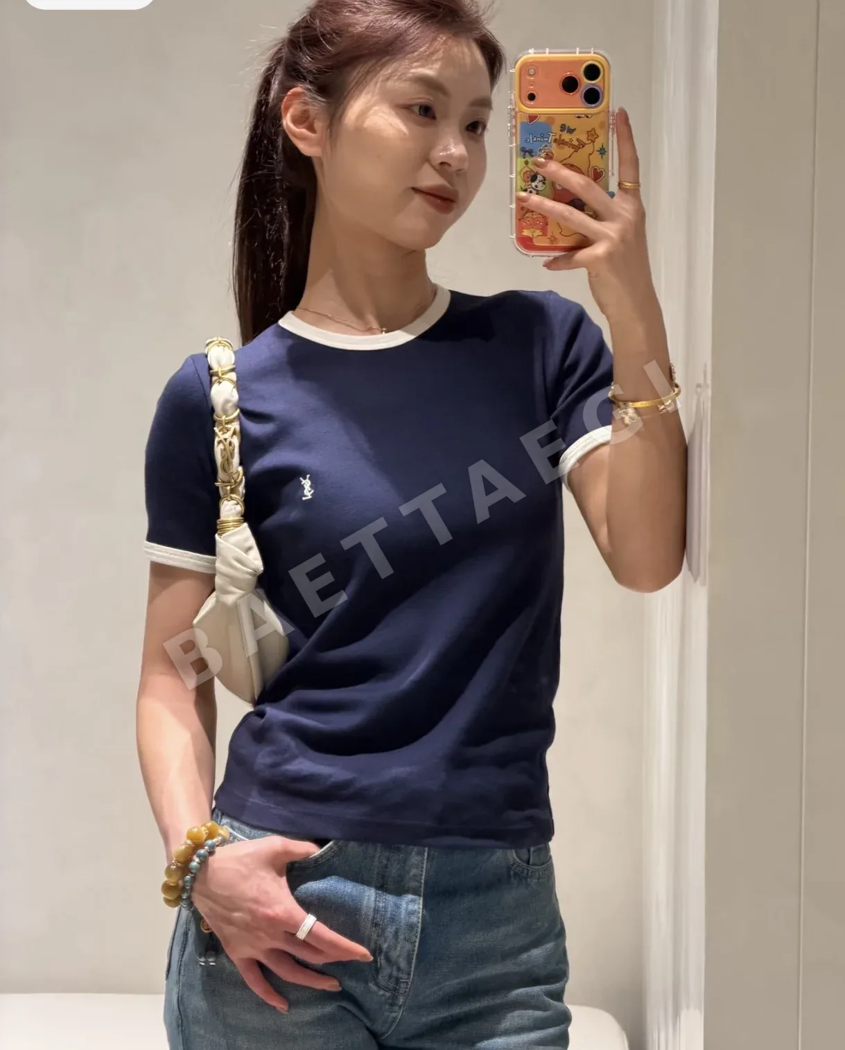 생로랑 컬러 블록 자수 로고 반팔 티셔츠 상세 이미지 6