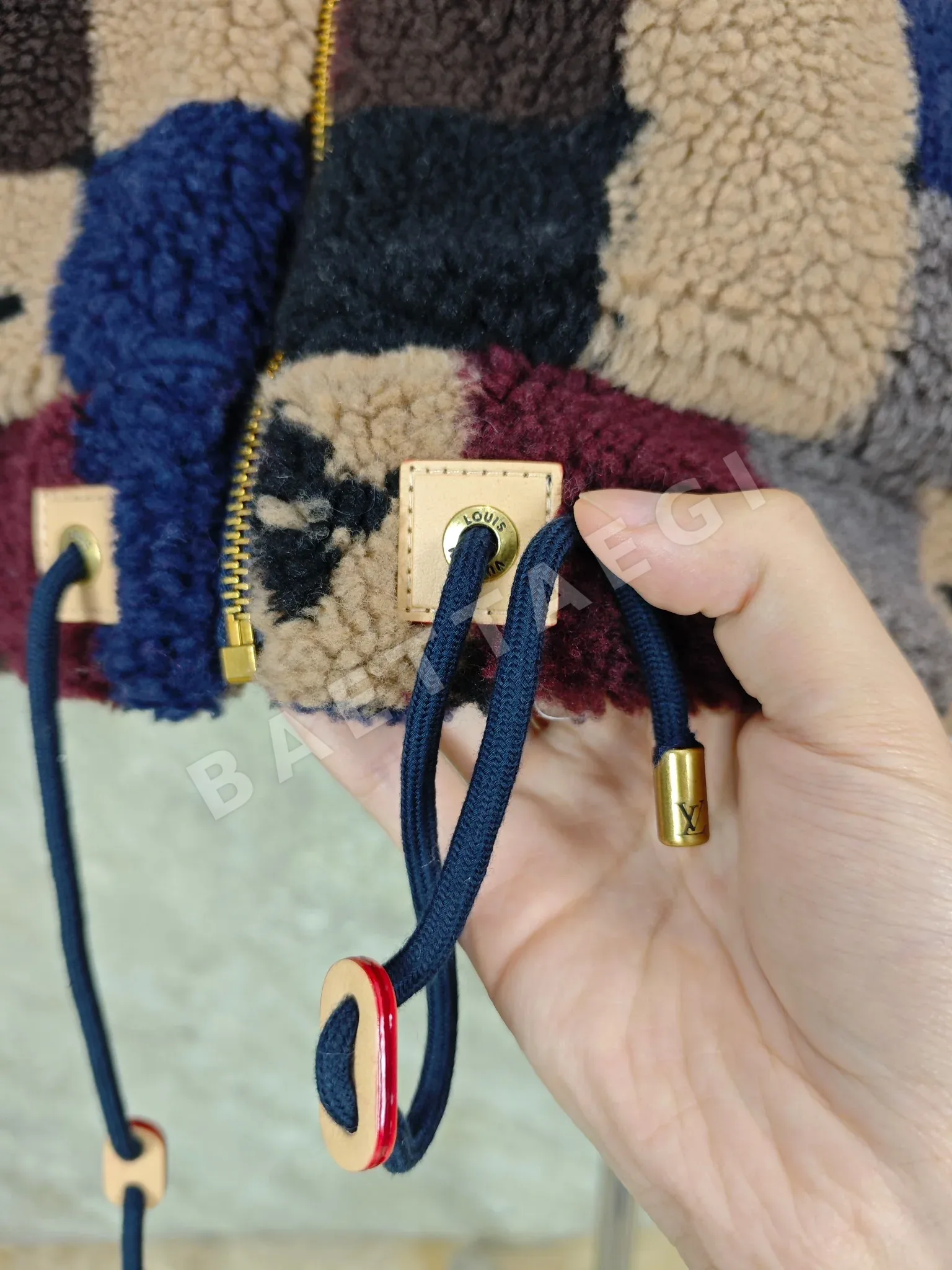 루이비통 컬러 블록 체크 무늬 시어링 집업 자켓 5571 상세 이미지 6