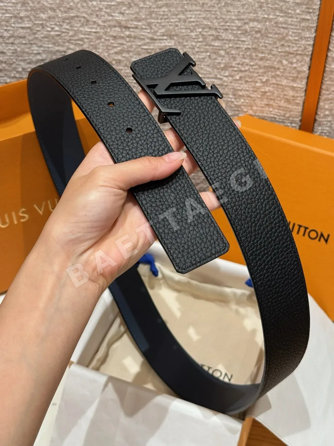 루이비통 TAURILLON 40mm 리버서블 벨트 상세 이미지 5