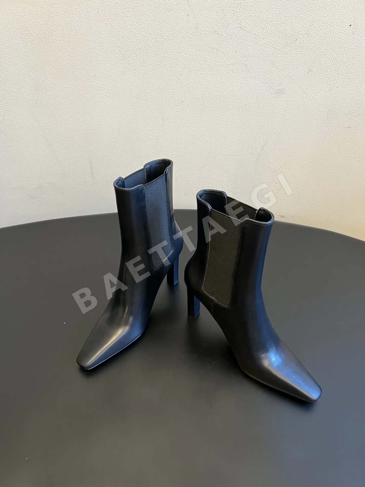 생로랑 와이엇 부츠 여성 카ー 스킨 스퀘어토 상세 이미지 3