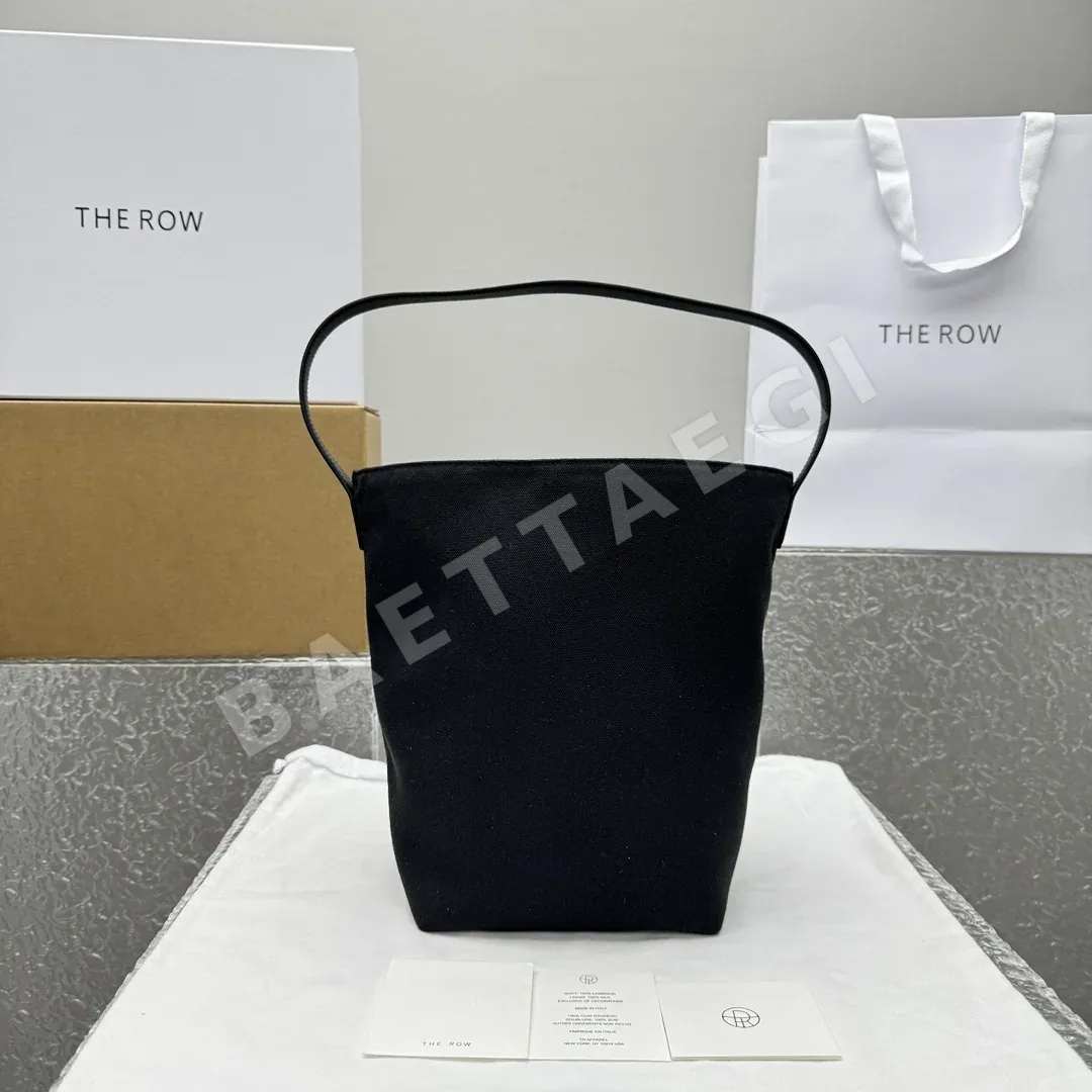 더로우 블랙 캔버스 버킷백 128694