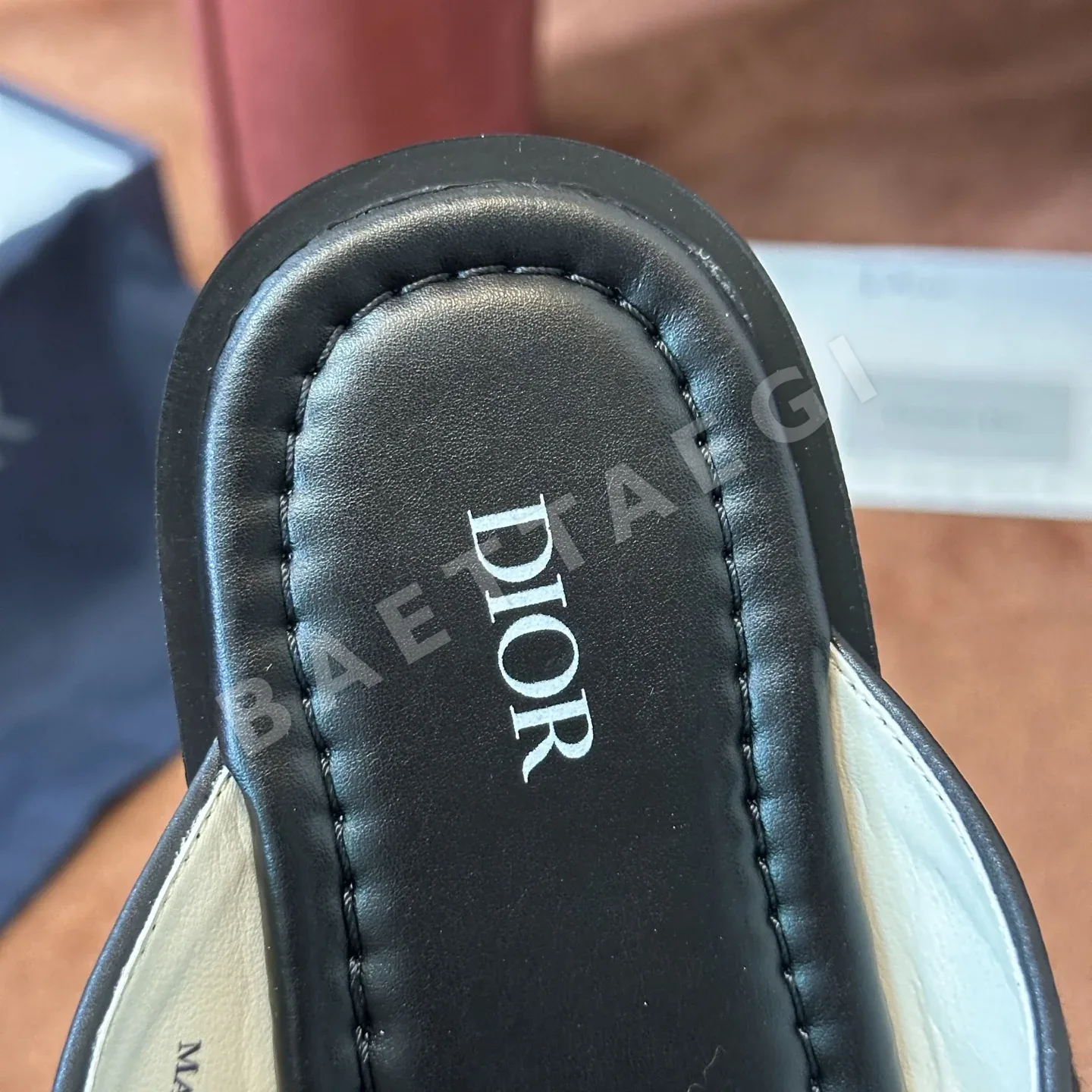 디올(Dior)의 알리아스 통 샌들 슬리퍼 상세 이미지 5