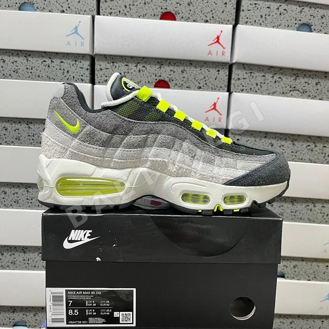 나이키 [KZ2.0] 에어 맥스 95 OG 그레이 화이트 그린 HM4738-001 201164 Nike Air Max 95 OG Reverse