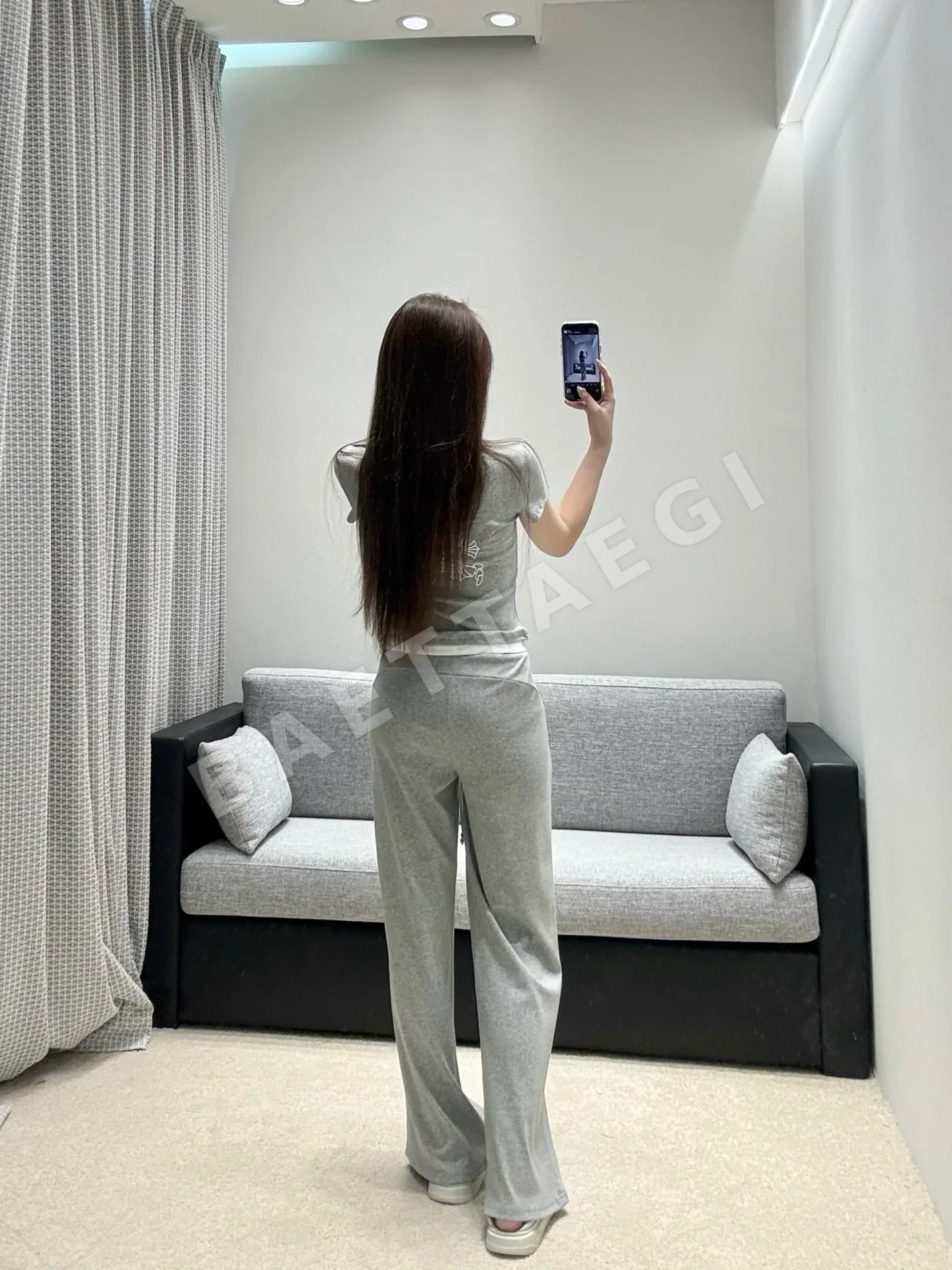 크롬하츠 미니멀 U넥 크롭 투피스 세트 여성의류 세트 상세 이미지 6