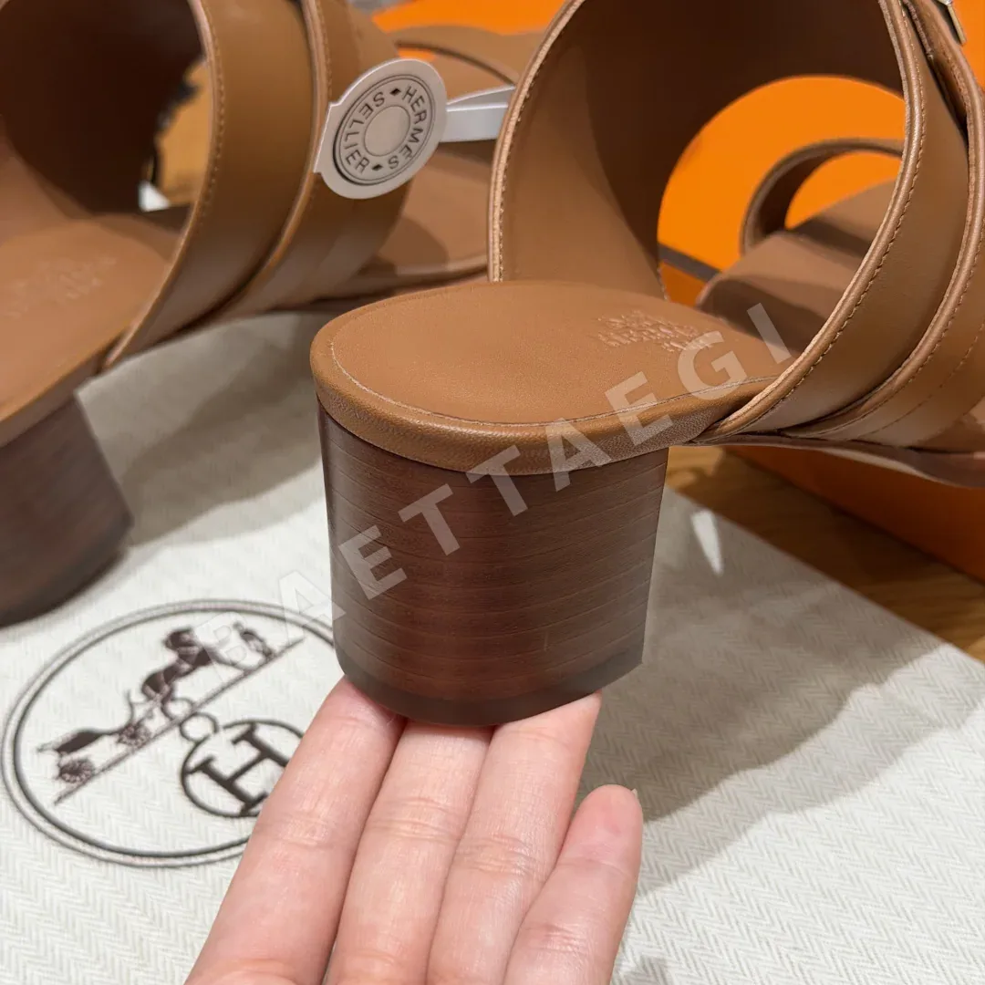 에르메스 샌들 골든브라운 카ー 스킨 니노 컷아웃 상세 이미지 9