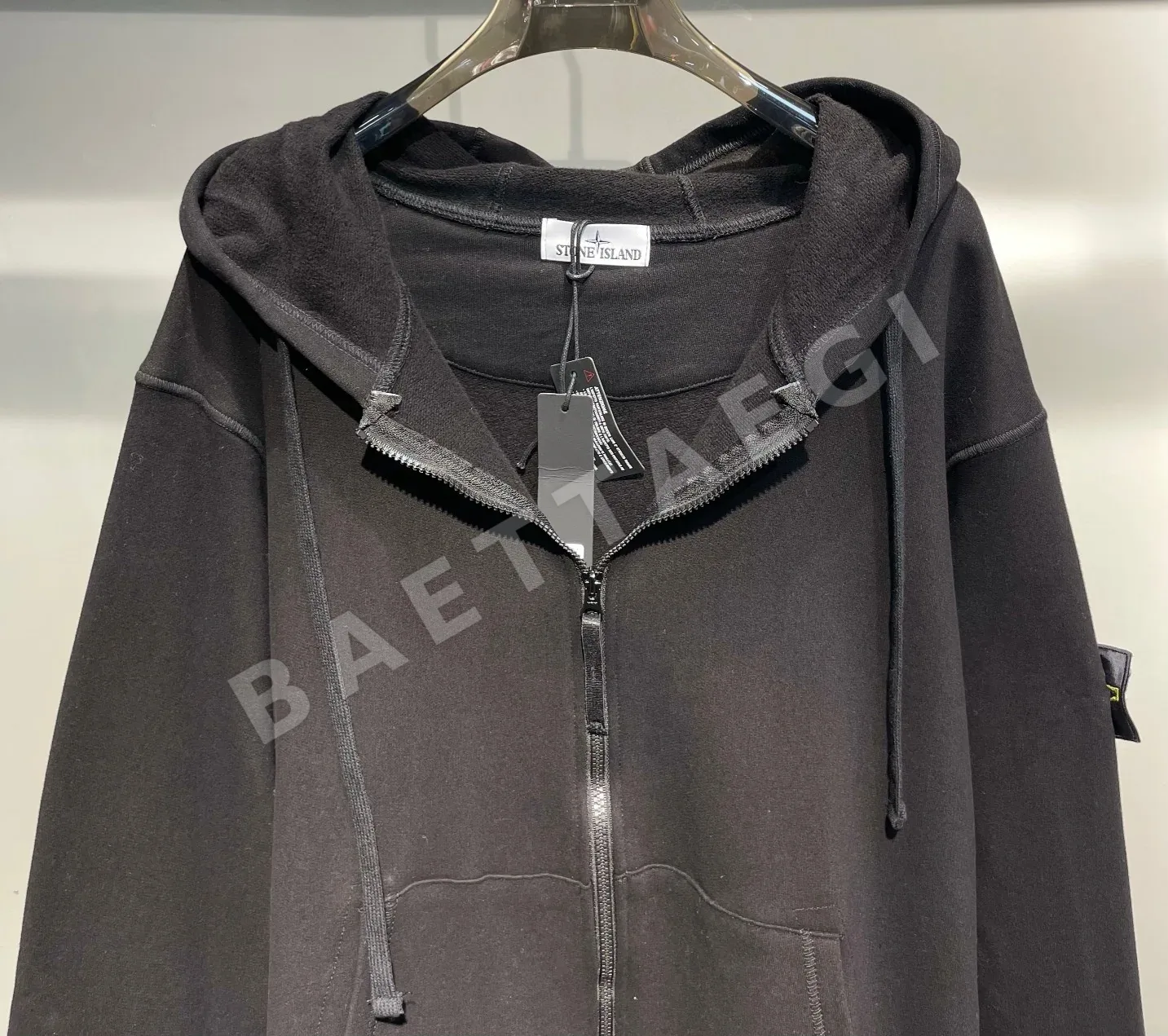 스톤아일랜드 플리스 안감 컴퍼스 배지 후드 스웨트셔츠 상세 이미지 8