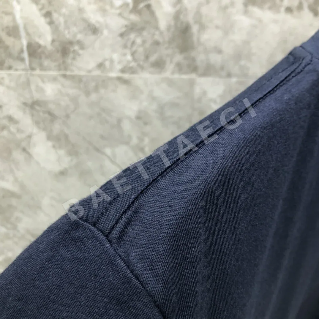 톰브라운 가재 무늬 반팔 티셔츠 상세 이미지 3