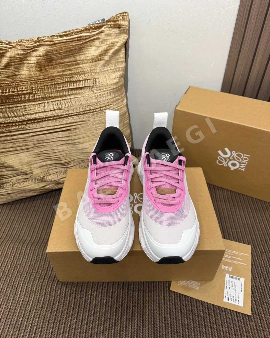 로에베 스니커즈 메시 187653