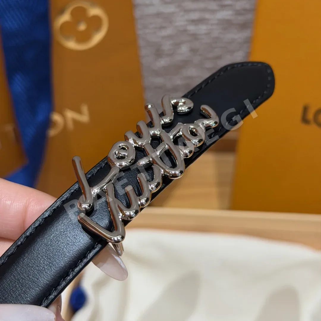 루이비통 스크립트 20mm 리버시블 카프스킨 벨트 상세 이미지 7