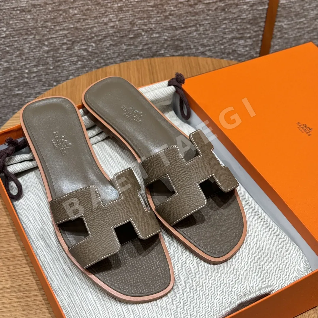 에르메스 오란 샌들 에토프 가죽 H 컷아웃 상세 이미지 6