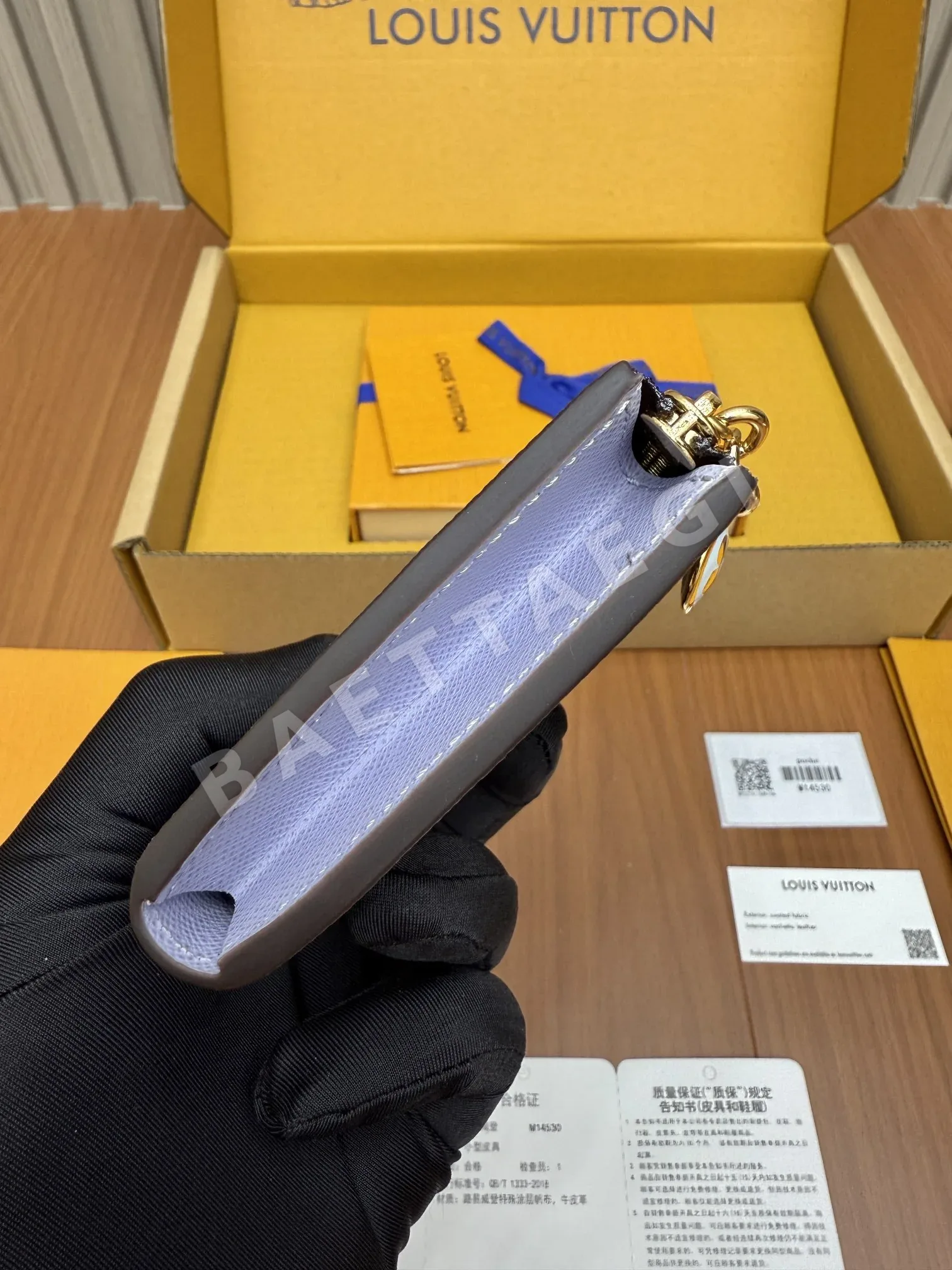 루이비통 M14530 지갑 상세 이미지 8