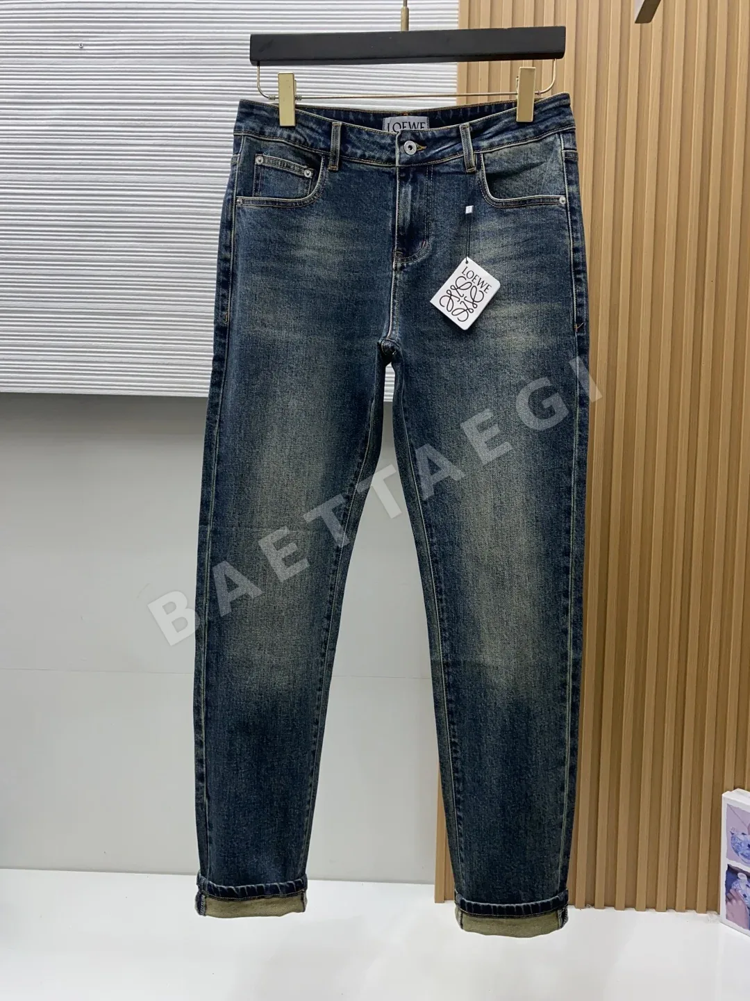 로에베 남성 도시적 슬림핏 바지 상세 이미지 2