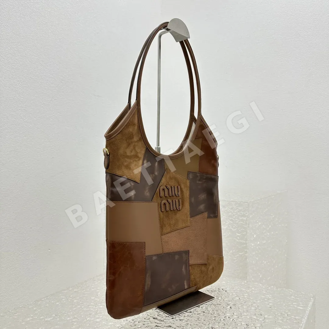 미우미우 런웨이 호보백 상세 이미지 3