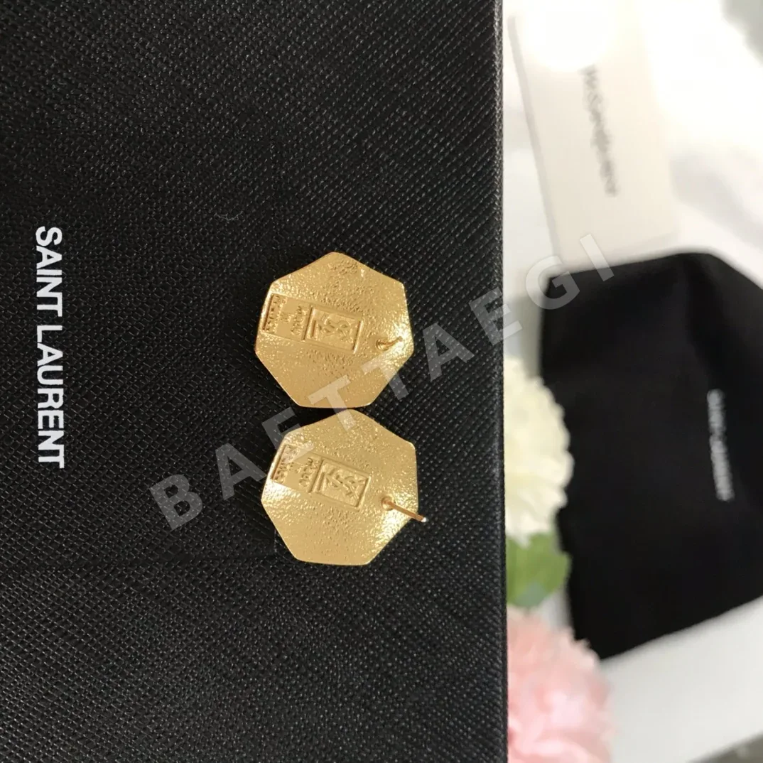 생로랑 불규칙 스터드 귀걸이 상세 이미지 10