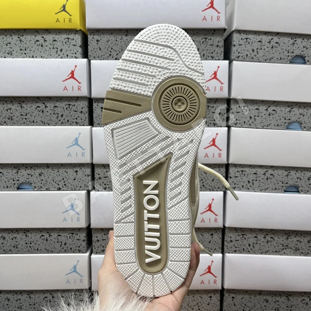 루이비통 [D1] V3 1 화이트 205855 Louis Vuitton V3-1 상세 이미지 4