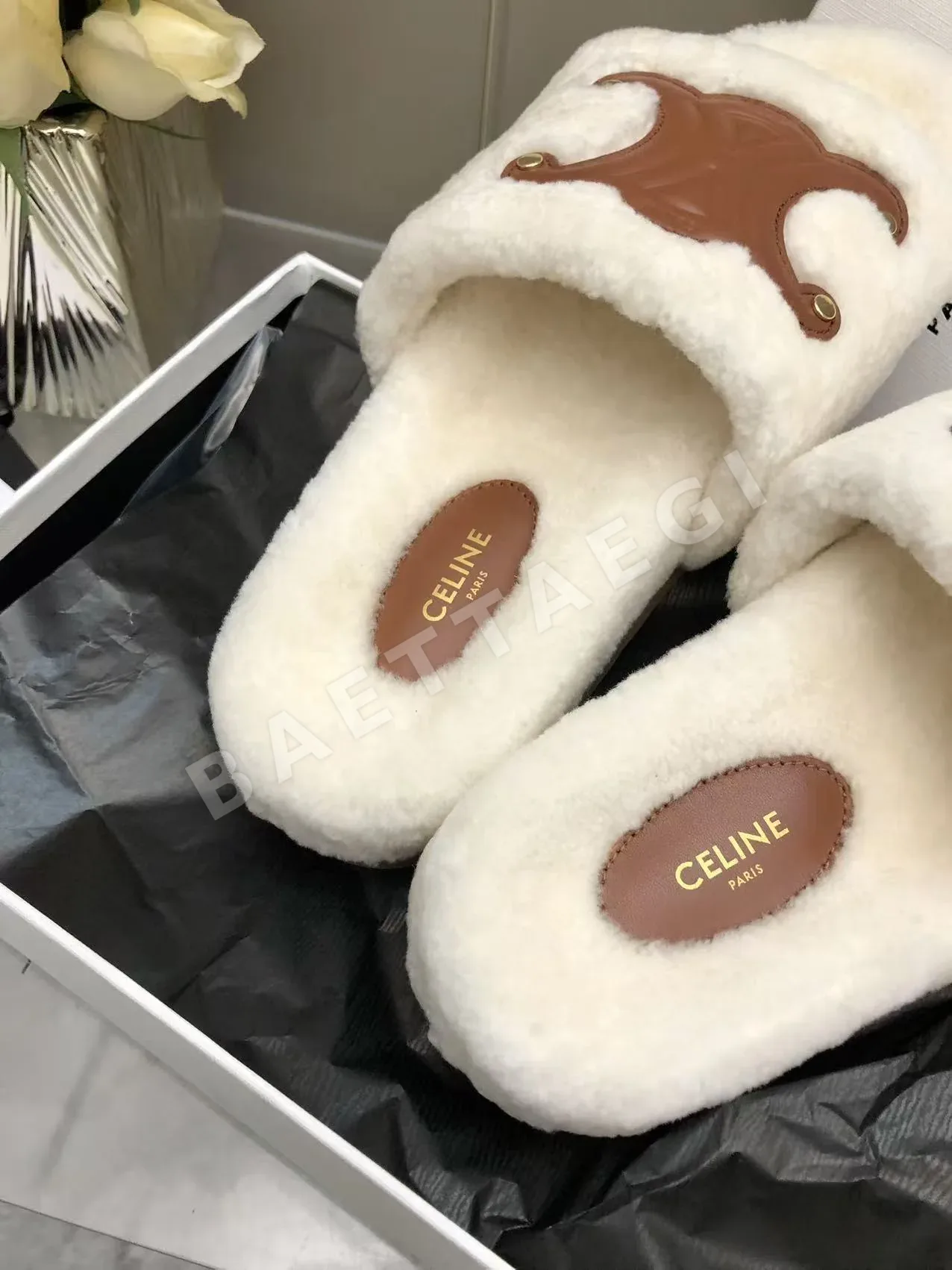 셀린느 개선문 로고 울 슬리퍼 상세 이미지 5