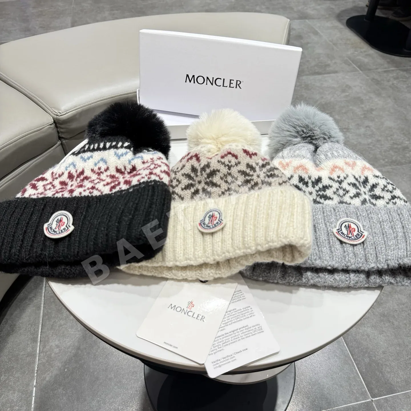 몽클레르 울 플리스 안감 니트 모자 상세 이미지 5