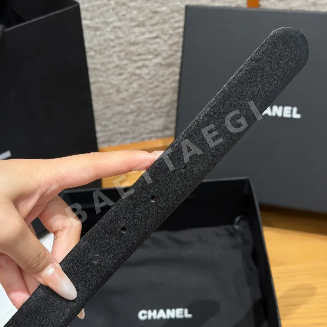 샤넬 리버시블 카프스킨 버클 벨트 상세 이미지 7