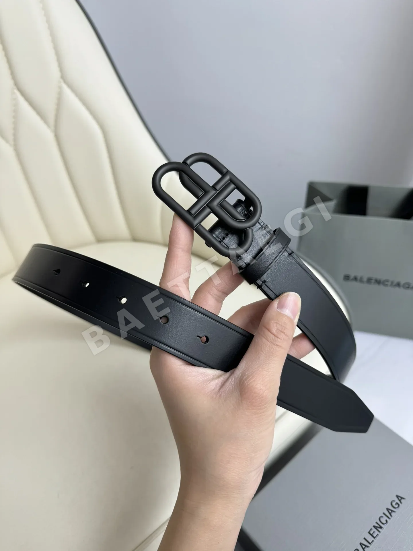 발렌시아가 카프스킨 가죽 황동 장식 벨트 상세 이미지 4