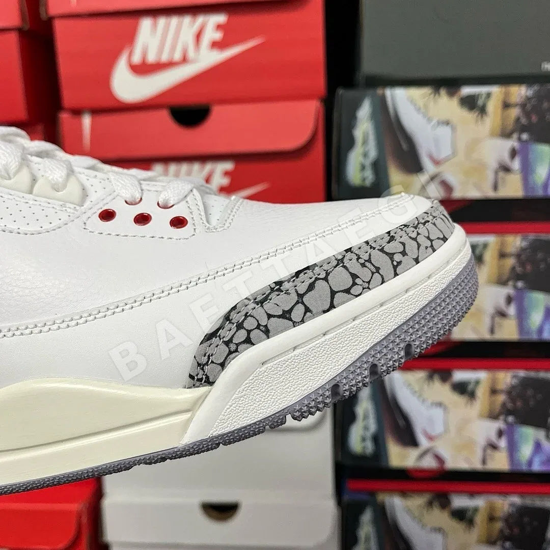 나이키 [GX] 조던 3 레트로 200975 Nike Jordan 3 Retro White Cement Reimagined 상세 이미지 13