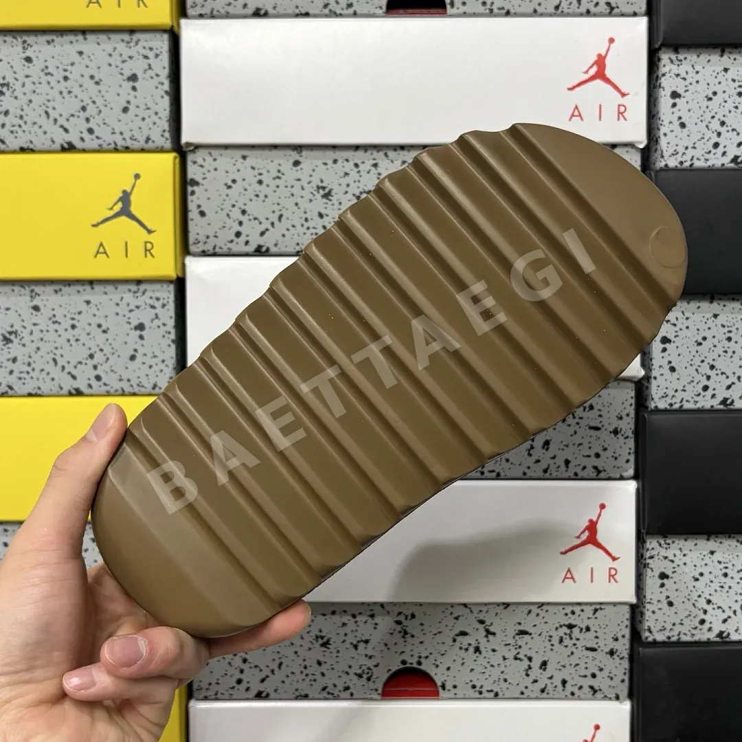 아디다스 [LW] 이지 슬라이드 G55492 200631 Adidas Yeezy Slide Core 상세 이미지 9