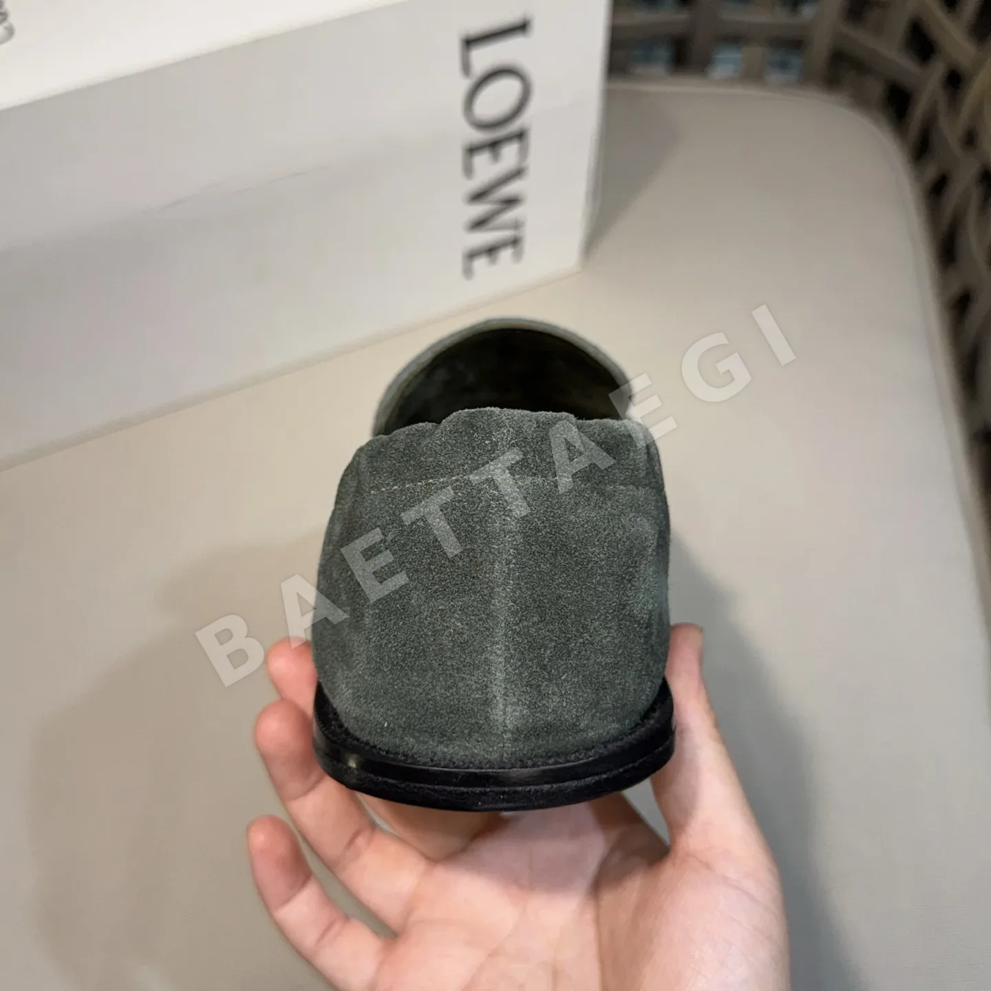 로에베 로퍼 남성 가죽 비대칭 라운드 토우 상세 이미지 8