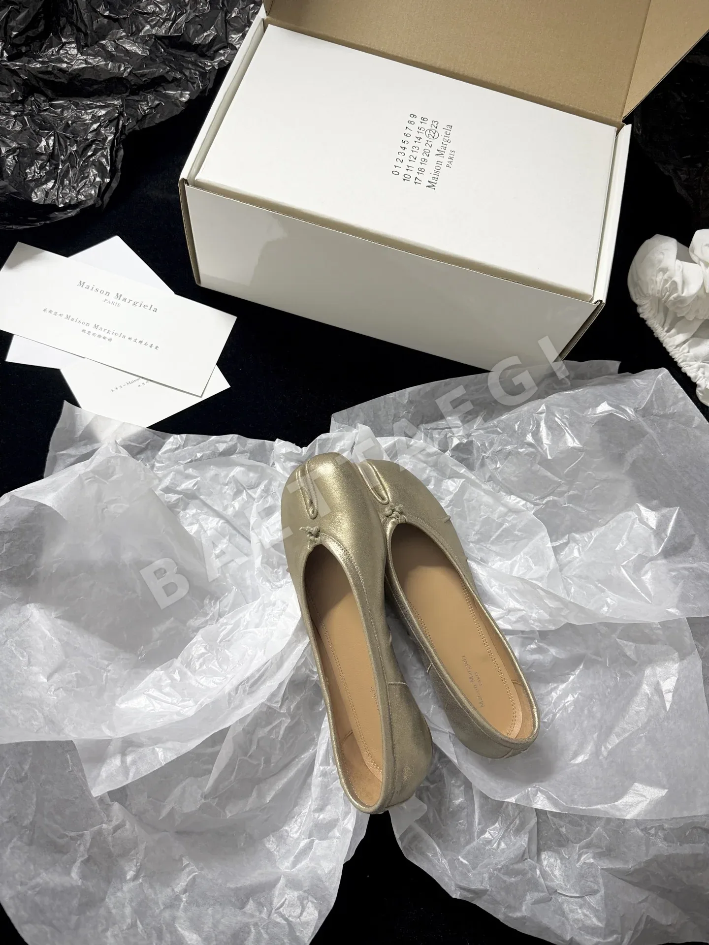 마르지엘라 스플릿 토 발레 플랫 9262 상세 이미지 3