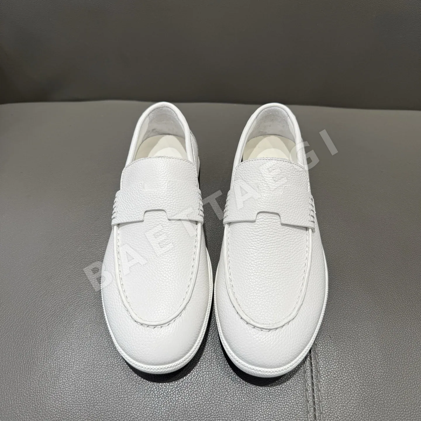 에르메스 로퍼 가죽 207099