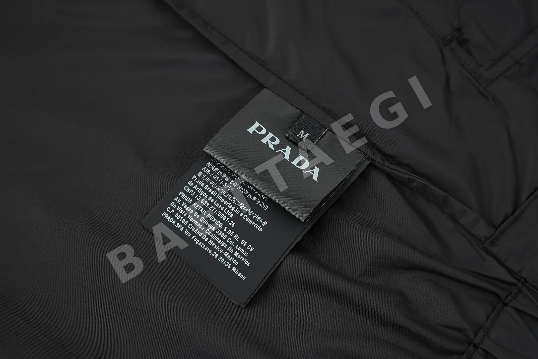 프라다 나일론 버튼다운 트렌치코트 자켓 상세 이미지 9