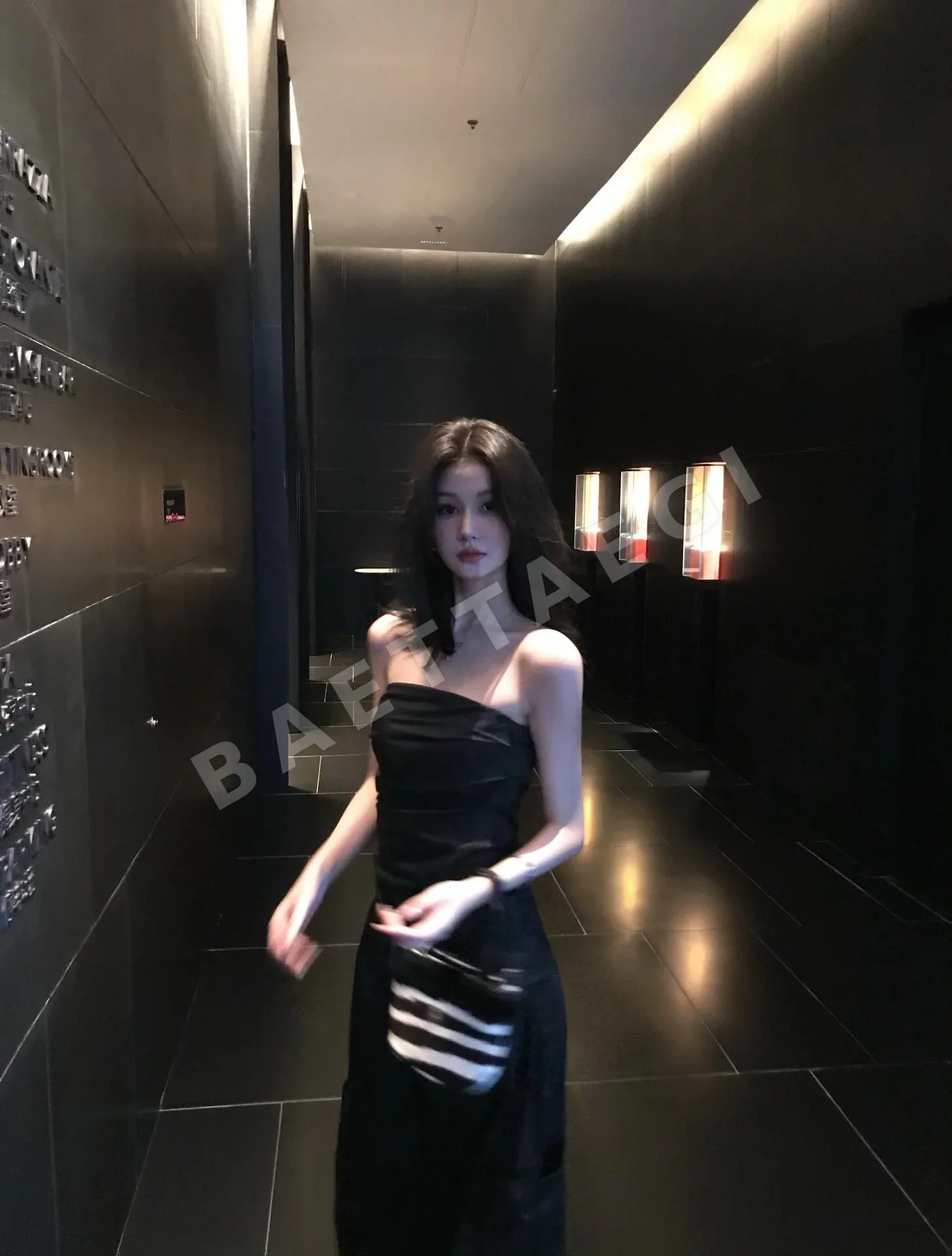 크롬하츠 리틀소드 포니헤어 핸드백 상세 이미지 4