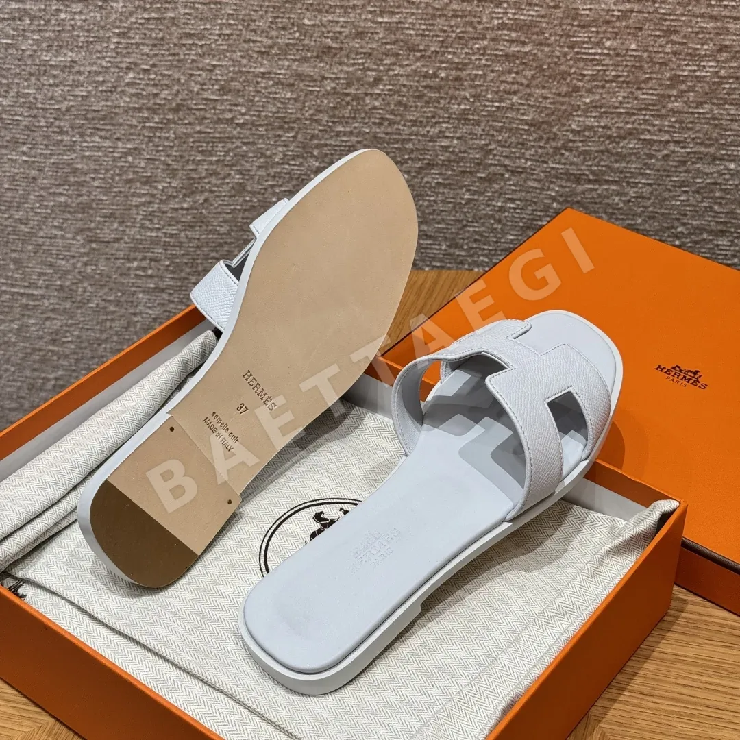 에르메스 오란 샌들 블루샤시에 가죽 H 컷아웃 상세 이미지 7