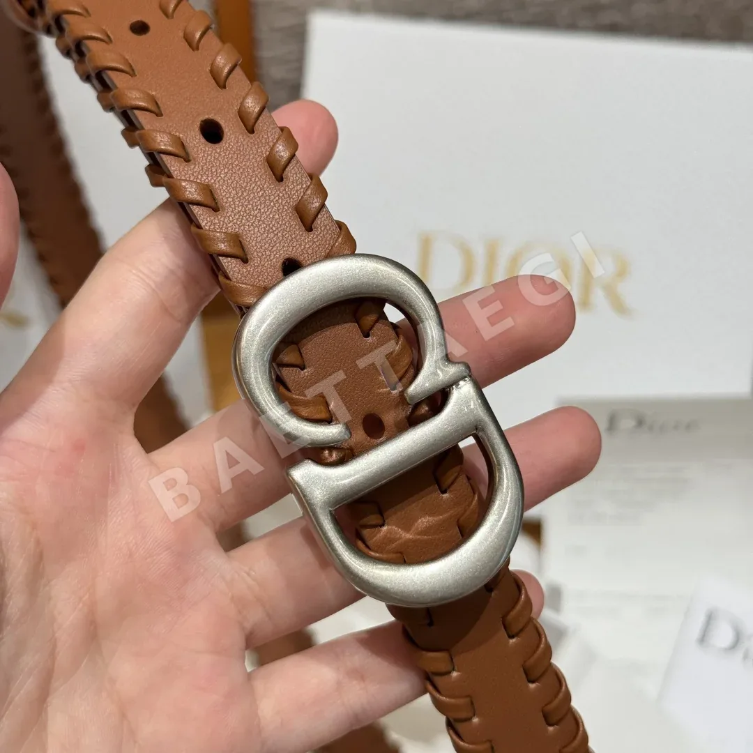 디올 마론 소가죽 말안장 벨트 상세 이미지 4