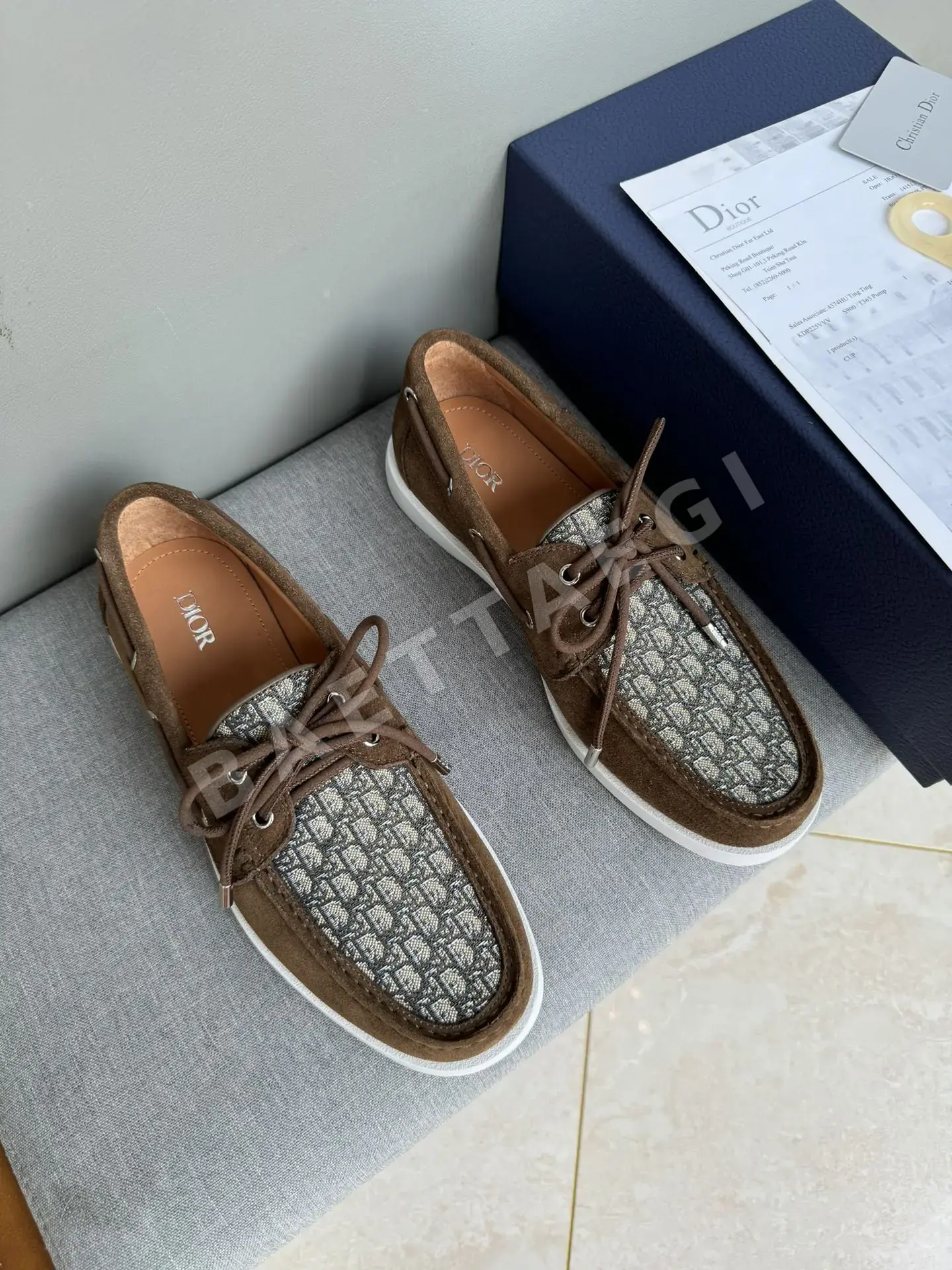 디올 로퍼 블랙 가죽 손바느질 마감 166750