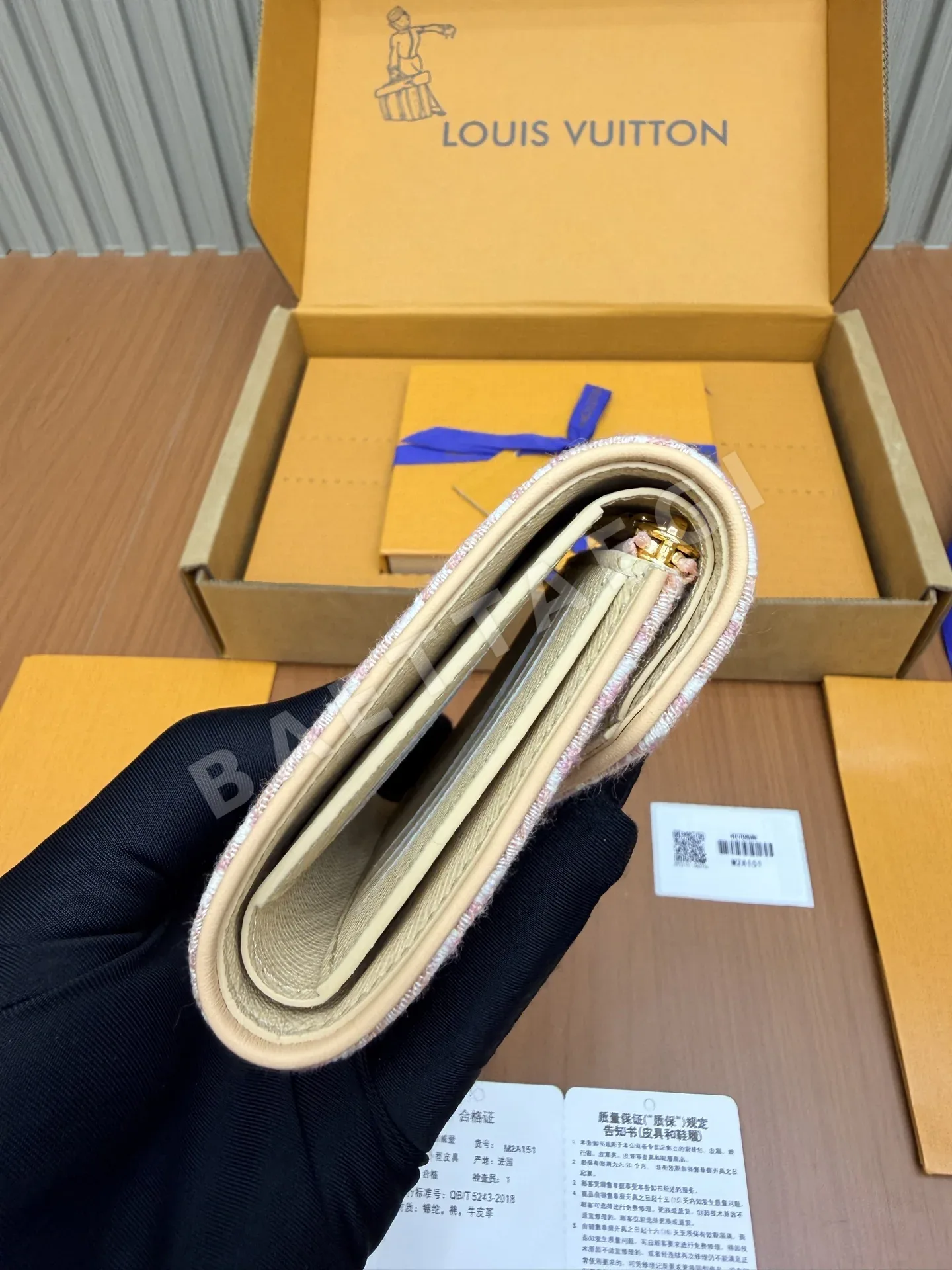 루이비통 올스틸 지갑 상세 이미지 9