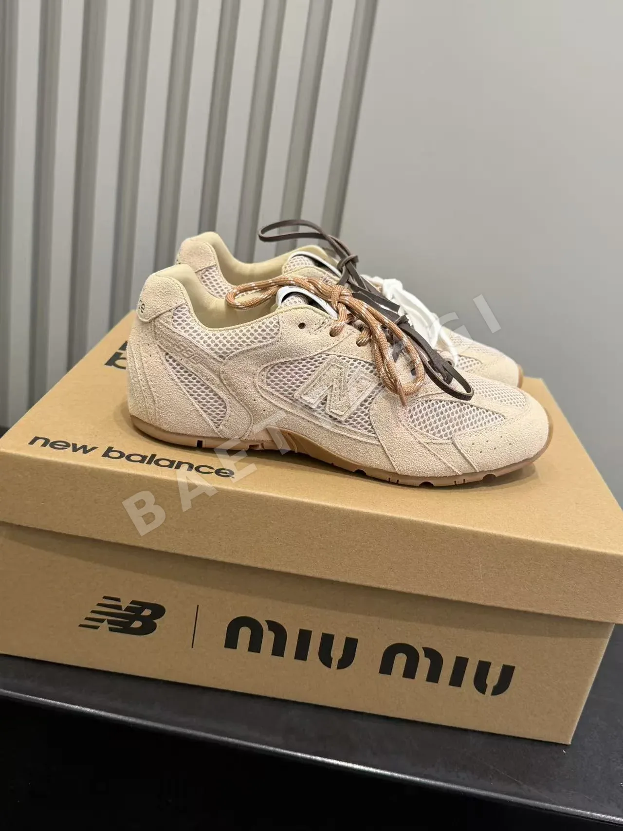미우미우 메시 캐주얼 슈즈 99371