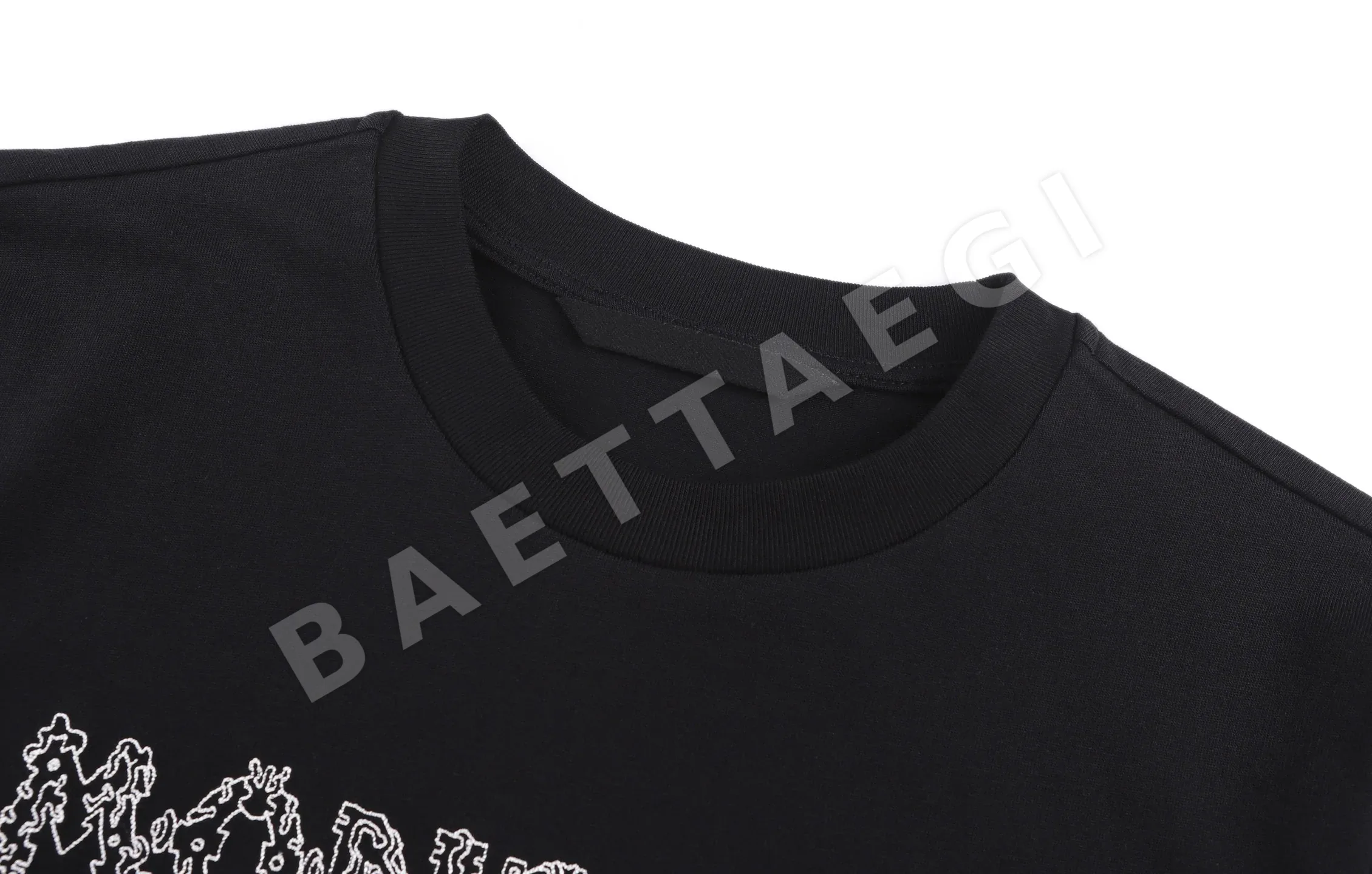 몽클레르 스페이스 자수 로고 남성 반팔 티셔츠 상세 이미지 3