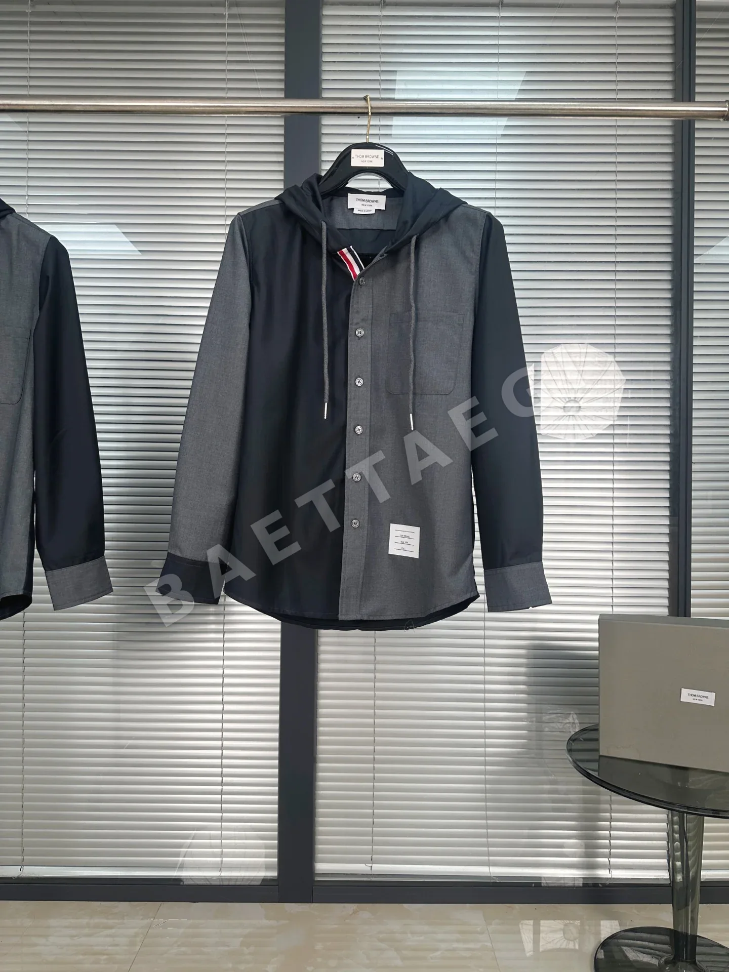 톰브라운 그레이 후드 긴팔 셔츠 재킷 상세 이미지 2