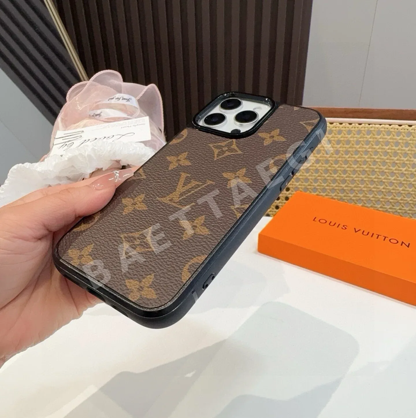 루이비통 클래식 모노그램 아이폰 케이스 상세 이미지 8