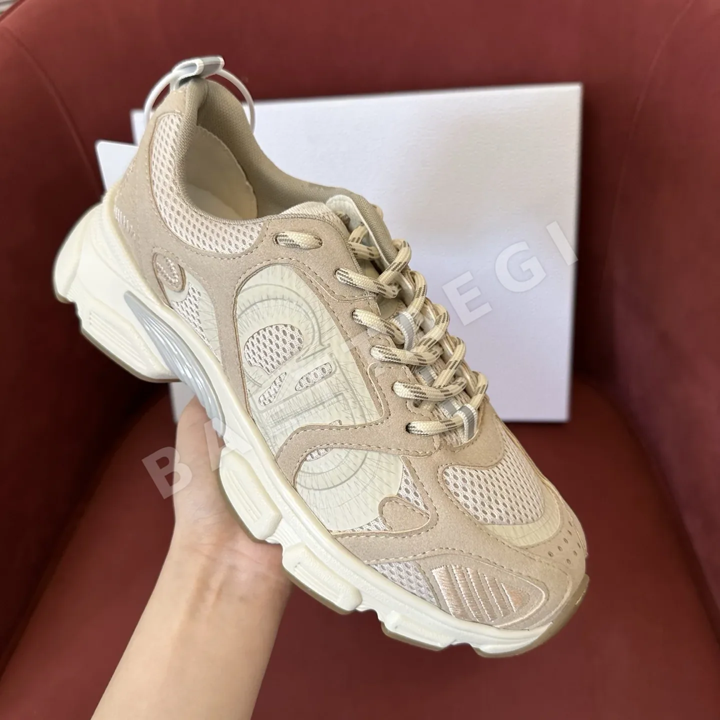 디올 크로노 로우탑 스니커즈 26419
