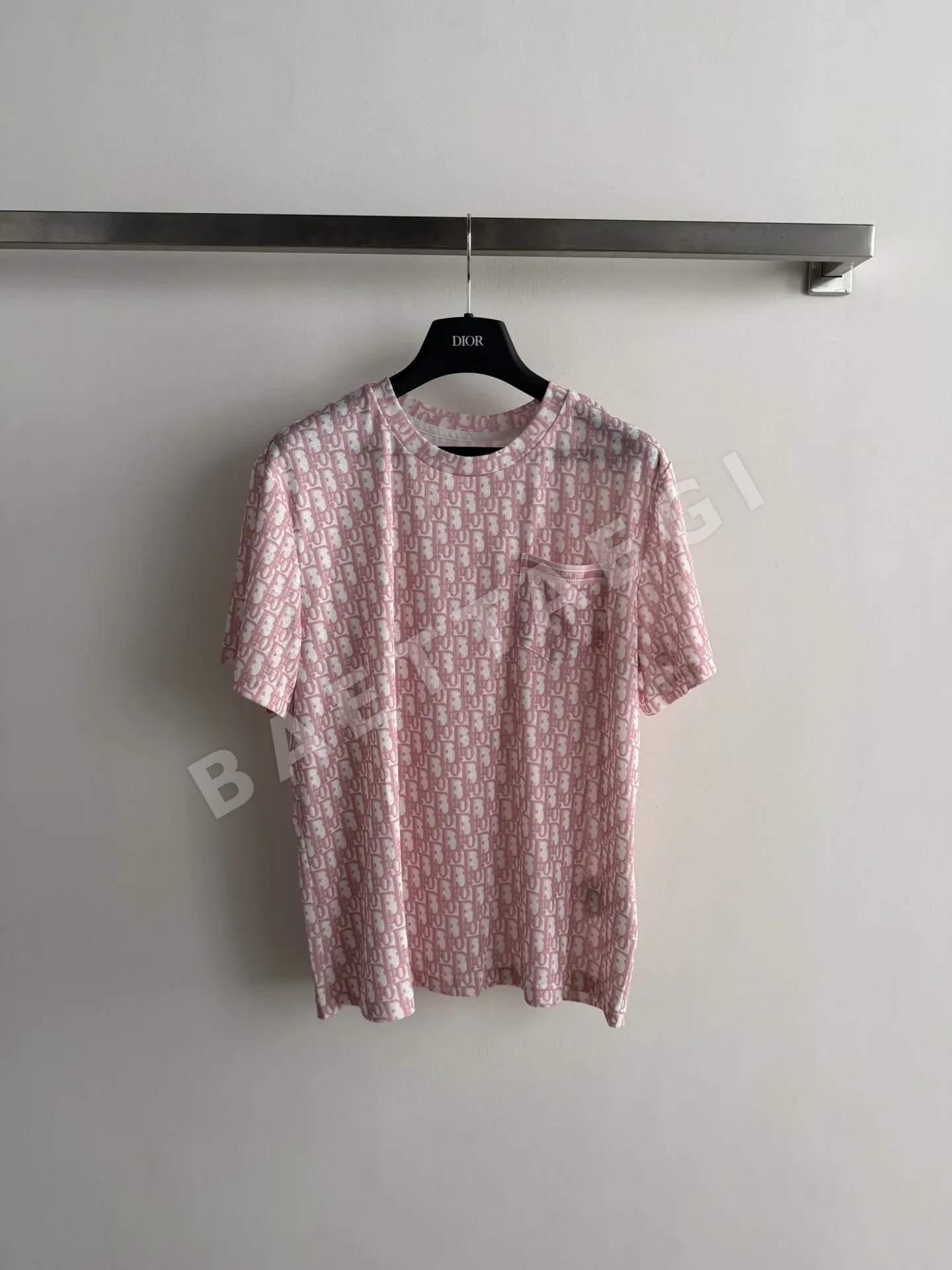 디올 프린트 포켓 반팔 티셔츠 45459