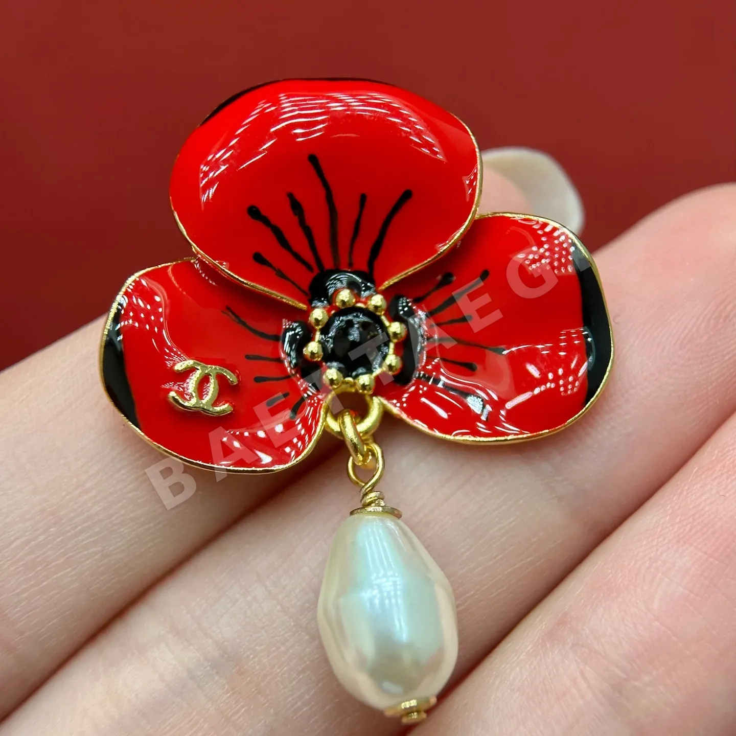 샤넬 에나멜 동백꽃 진주 펜던트 귀걸이 상세 이미지 5