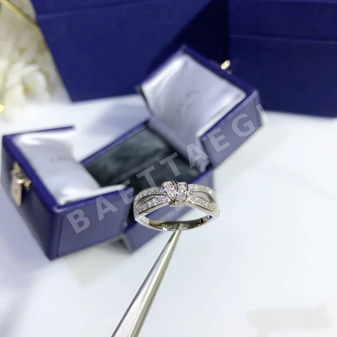 쇼메 18K 화이트 골드 팔자 반지 상세 이미지 7