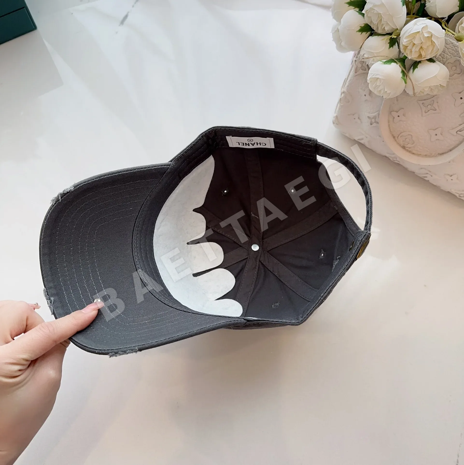 샤넬 데미지 코튼 베이스볼 모자 상세 이미지 7