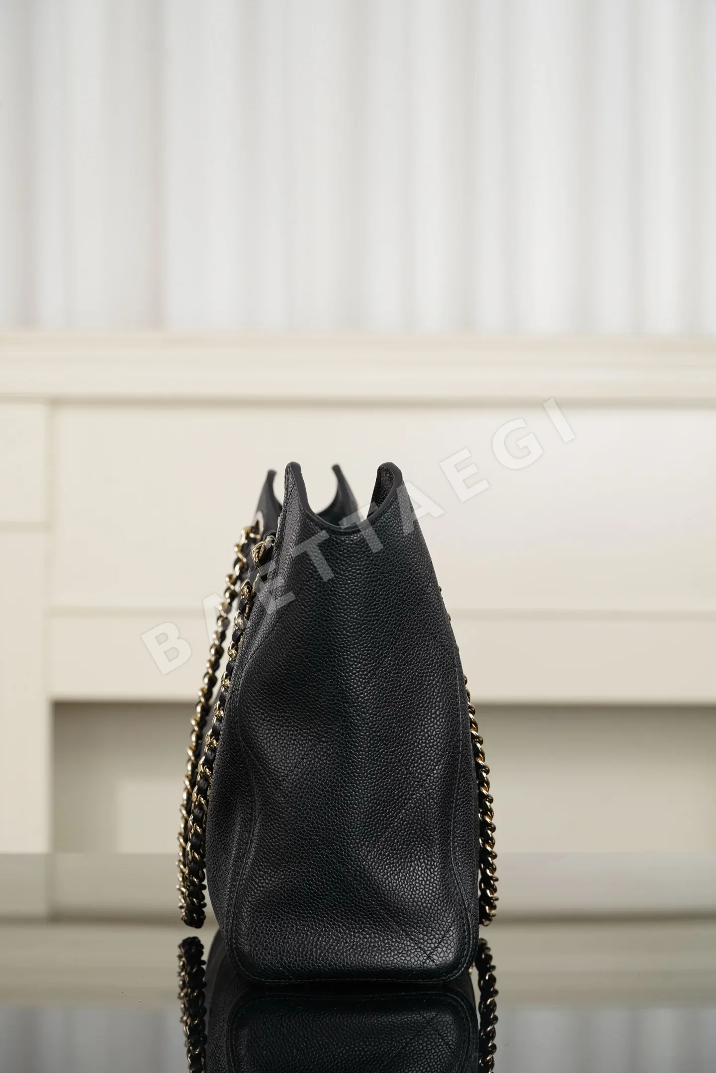 샤넬 블랙 퀼팅 캐비어 체인 숄더백 상세 이미지 8