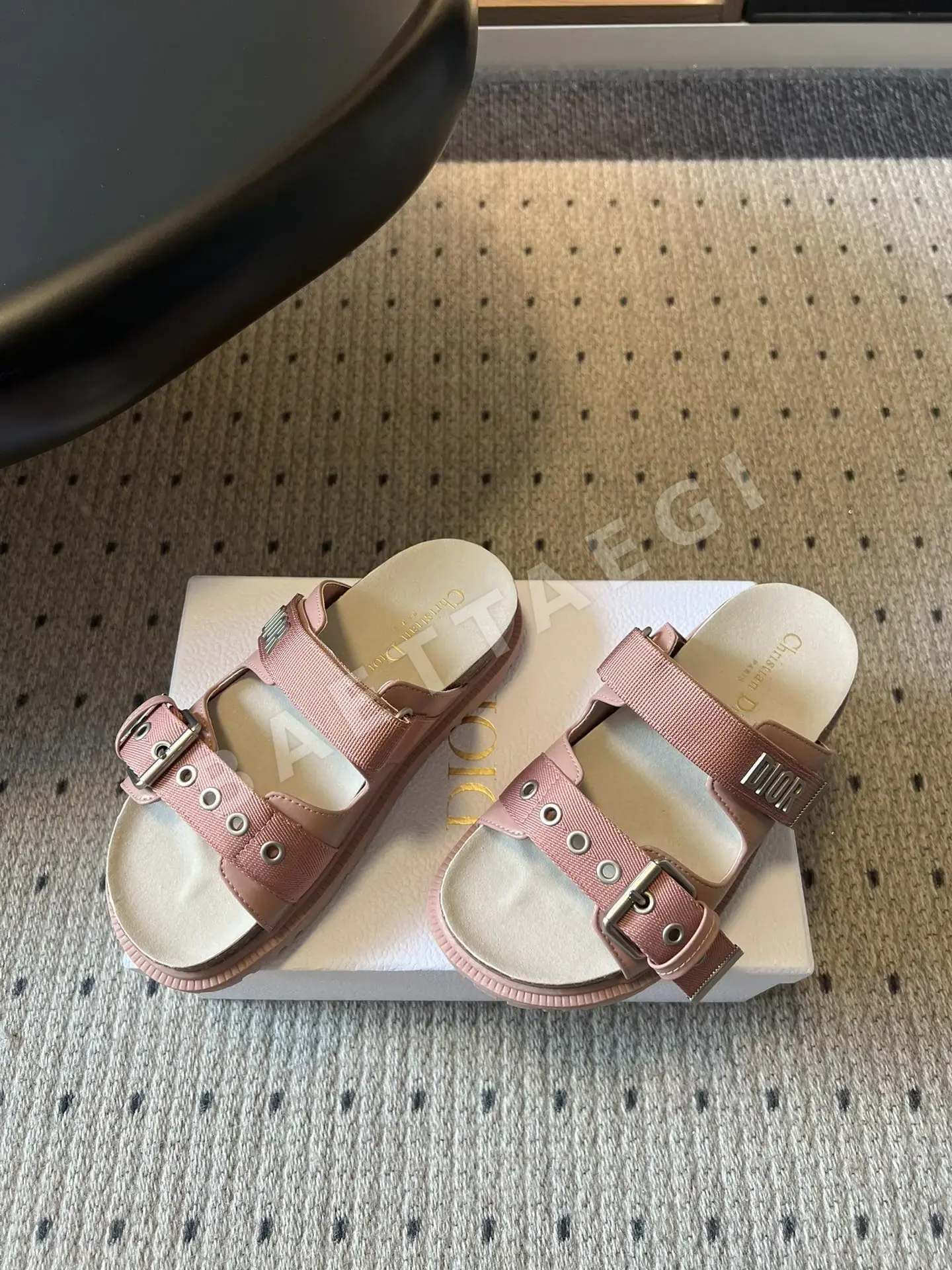 디올 더블 버클 샌들 상세 이미지 2