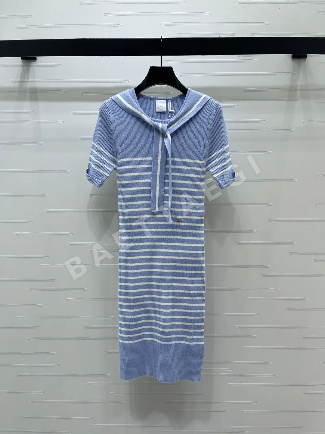 디올 숄 스트라이프 니트 반소매 원피스 54440