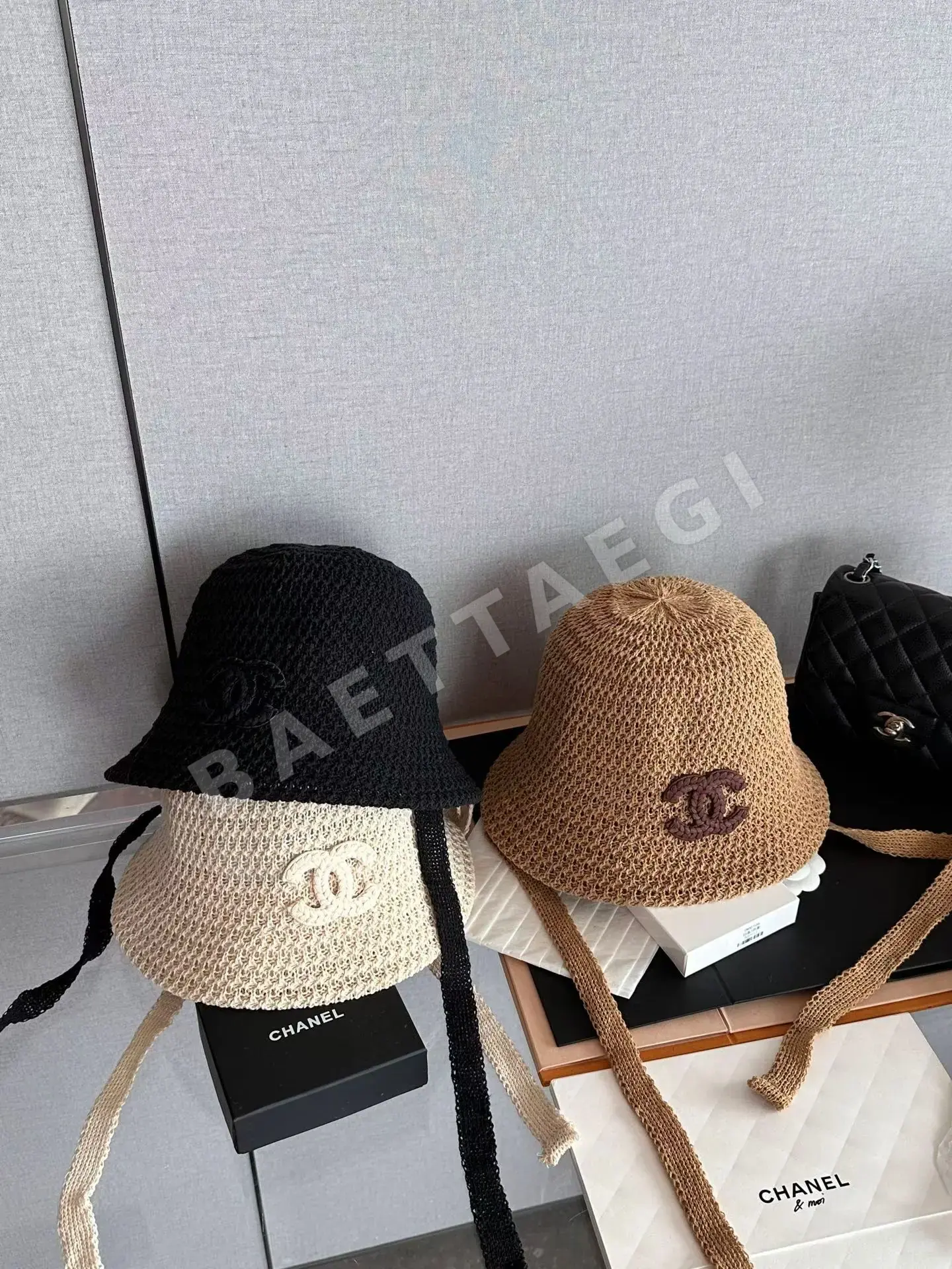샤넬 더블 C 로고 스트로 캡 상세 이미지 9
